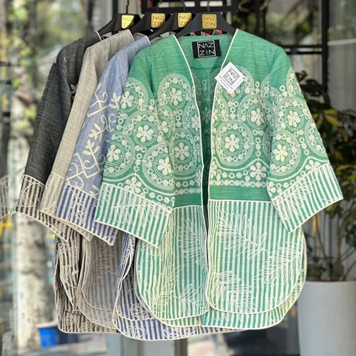 کت گلدوزی شده اسلیمی کوتاه PM000557